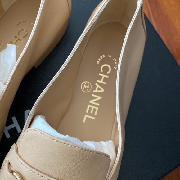Chanel shoes - Picture 2 of 5